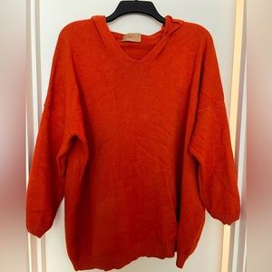 Hooded sweater sweatshirt